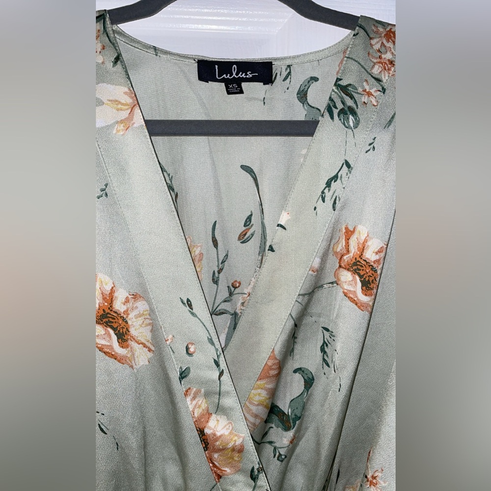 Lulu’s Give Me Love Sage Green Wrap Dress with Bell Sleeves XS - Picture 5 of 9